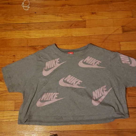 Nike Outfit!! - Picture 2 of 8